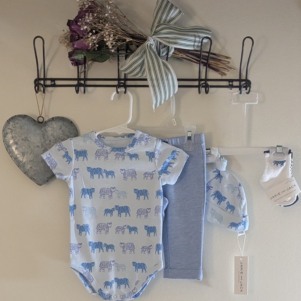 🐅 Janie And Jack Blue Tiger Print Baby Outfit Set!  NWT 🐅